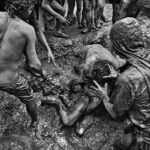 Sebastiao Salgado – Serra Pelada Gold Mine Brazil 1986 Gold miners fight in Serra Pelada a quite common scene