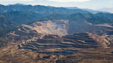 1280px Bingham Canyon Mine 2018