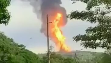 91980057 14072741 A mud volcano released a fireball after erupting Monday afternoo a 6 1731429228365 1